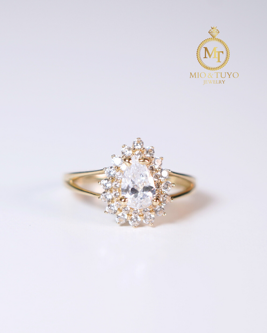 10k Ring with zirconia 2.8g size 6/5